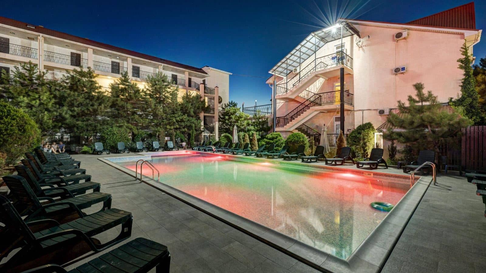 pools-outdoor-pool