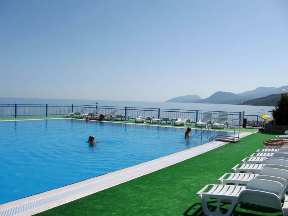 pools-outdoor-pool