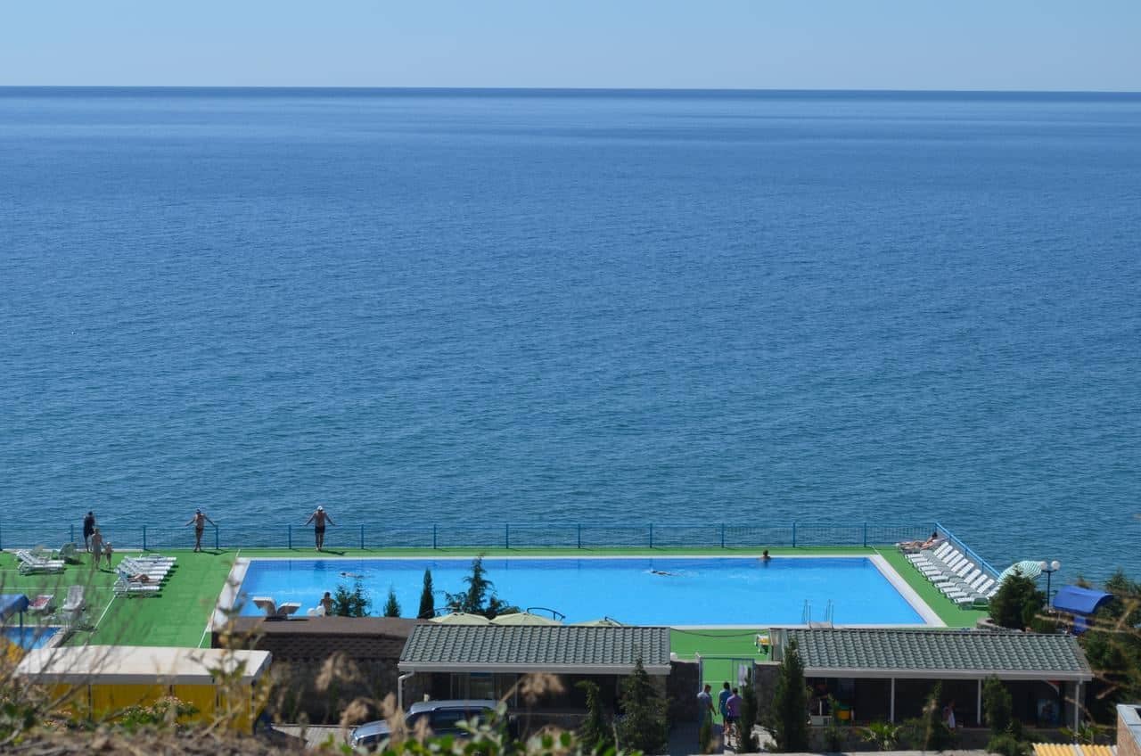pools-outdoor-pool