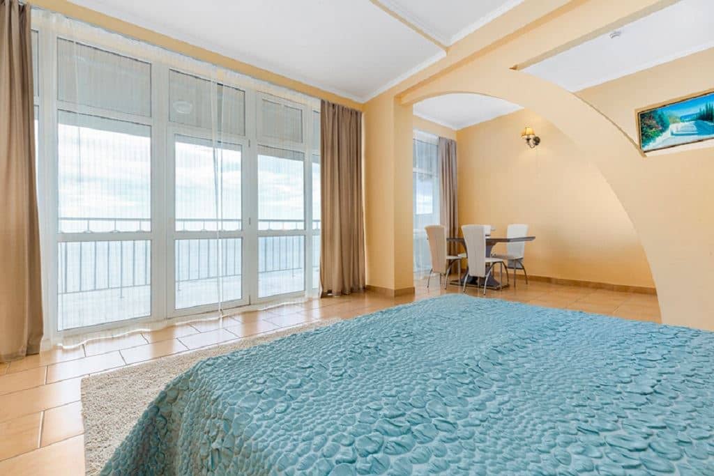 rooms-room-superior-double-seaside-typeb