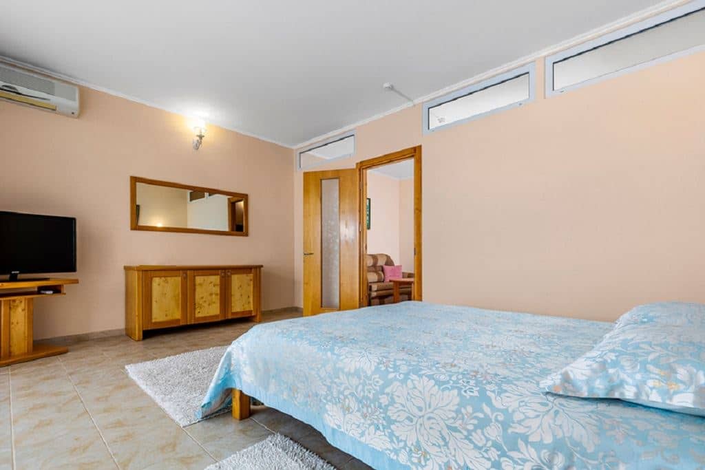 rooms-luxe-morskoi-2-room