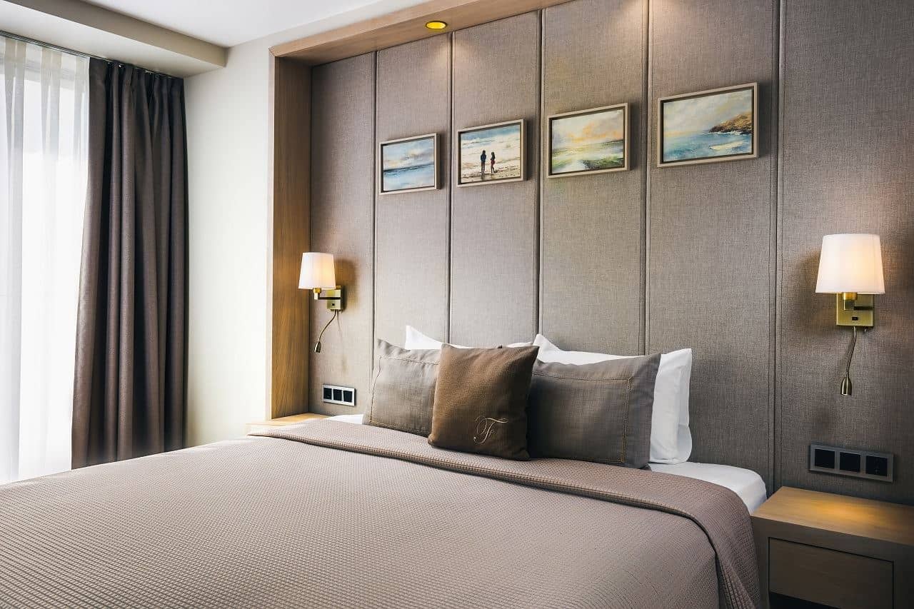 rooms-deluxe-sea