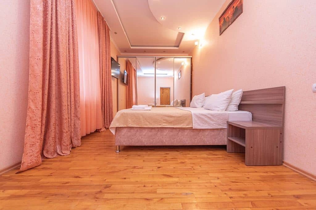 rooms-apartments-with-kitchen
