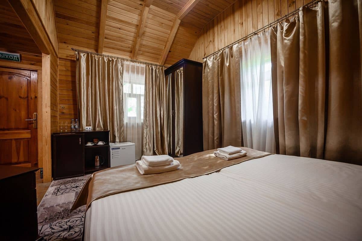 rooms-eco-house