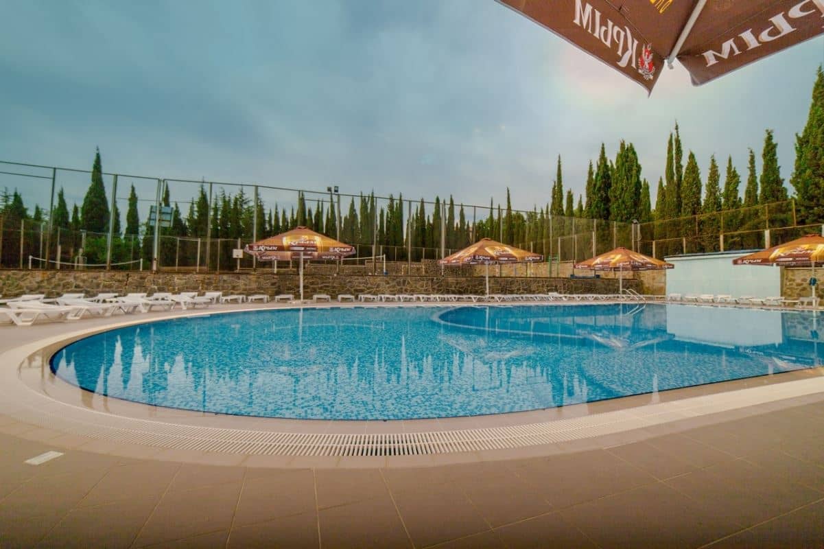 pools-outdoor-pool