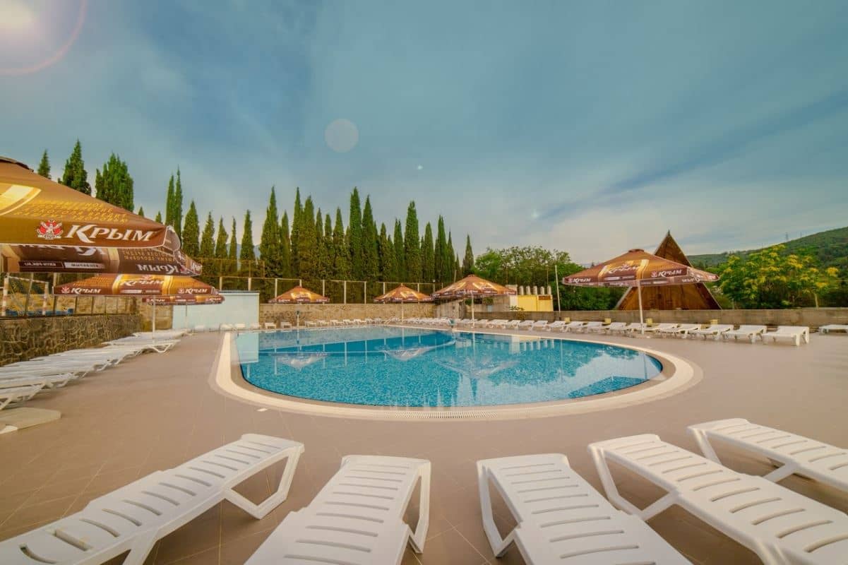 pools-outdoor-pool
