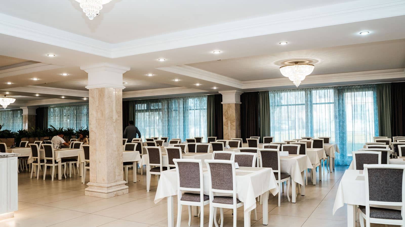 restaurants-