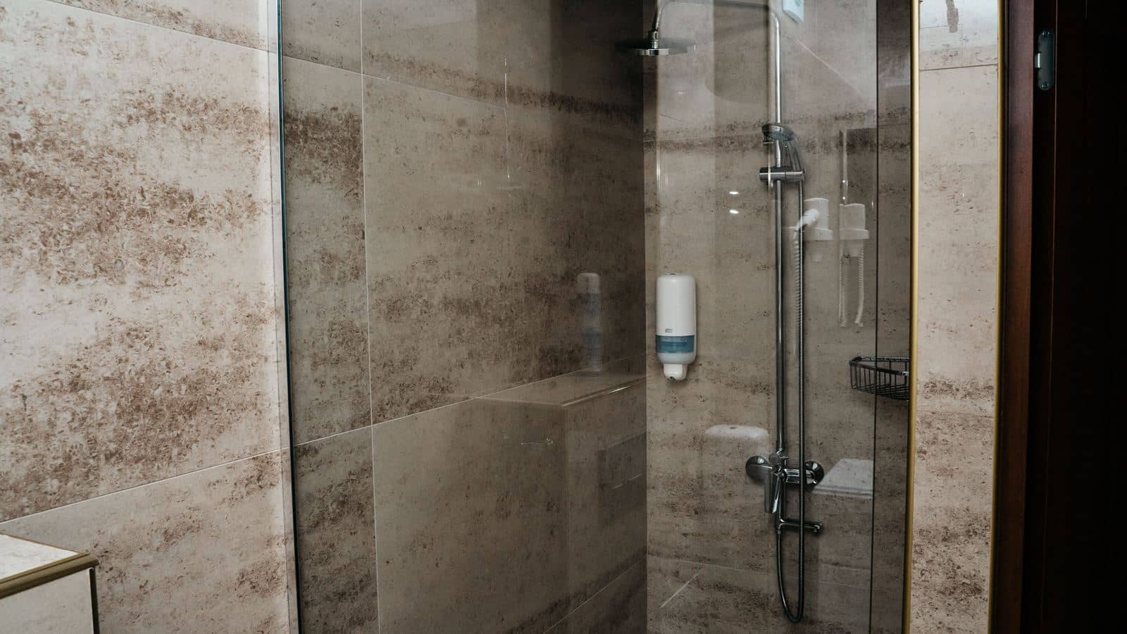 rooms-делюкс-вид-на-detox-зал