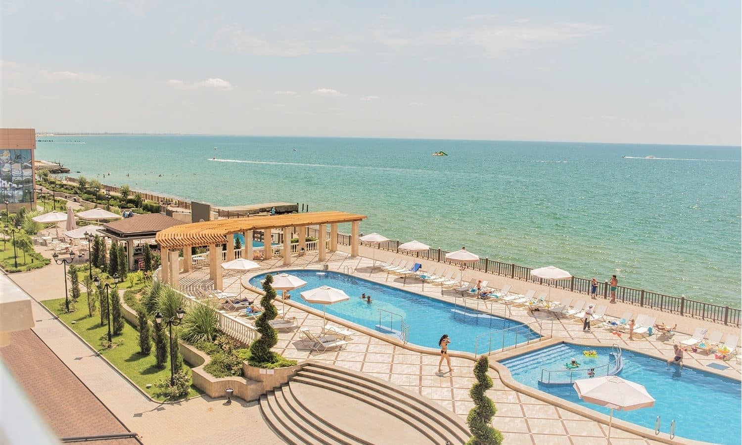 pools-outdoor-pool