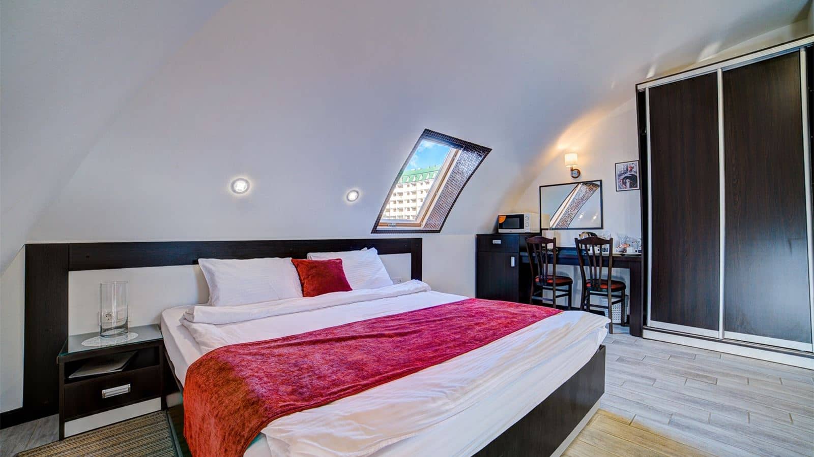 rooms-room-k