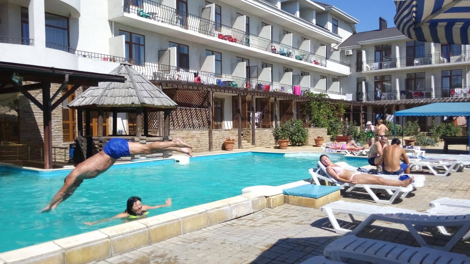 pools-outdoor-pool