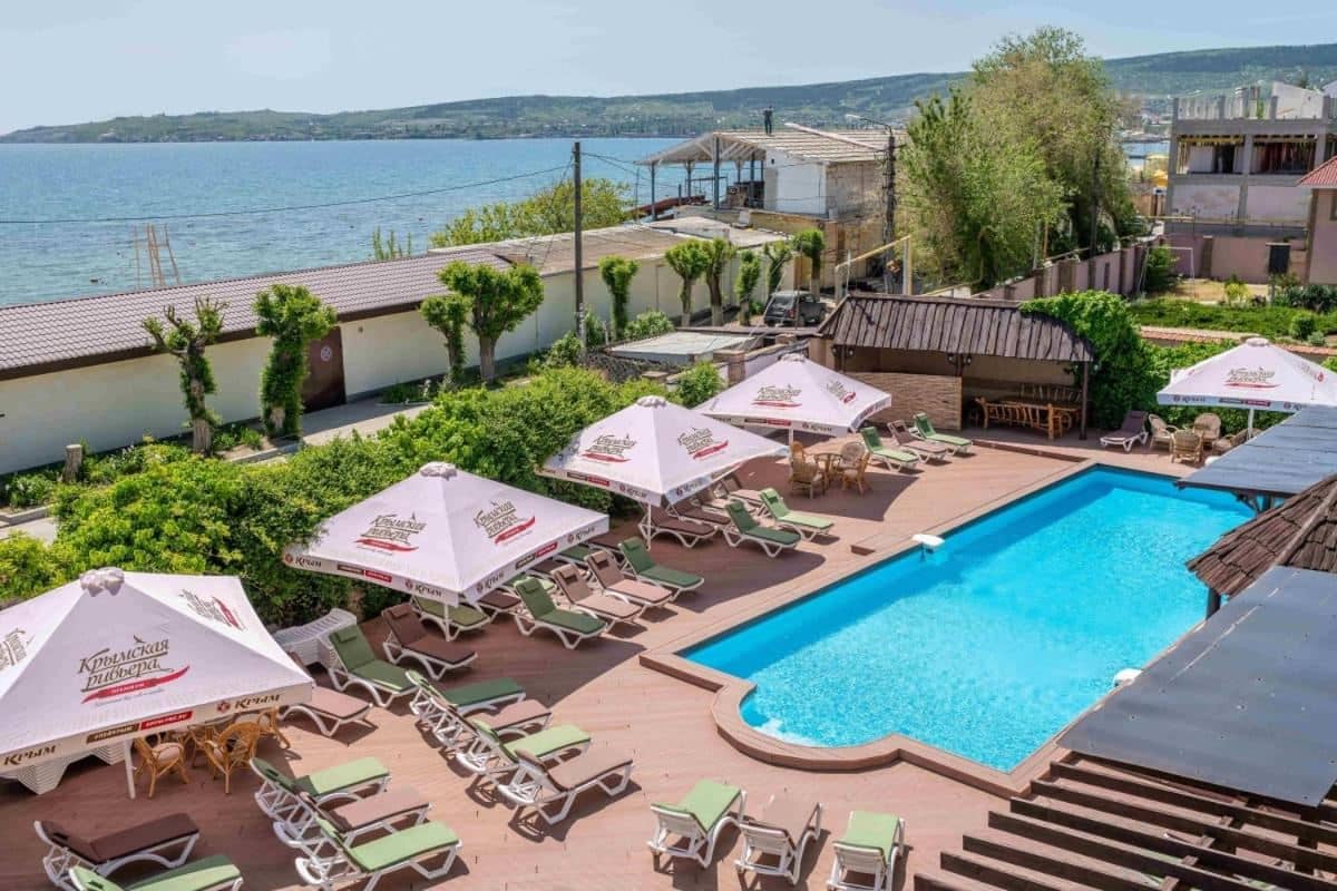pools-outdoor-pool