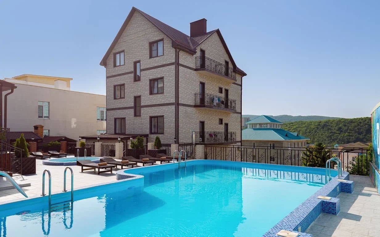 pools-outdoor-pool