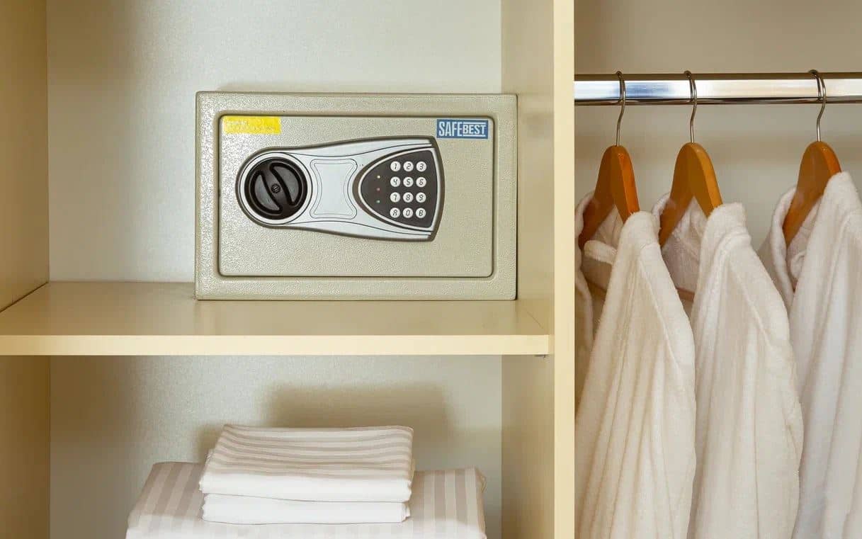 rooms-suite-deluxe