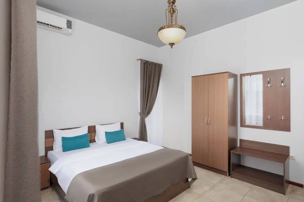 rooms-standard-+-with-balcony-nirvana