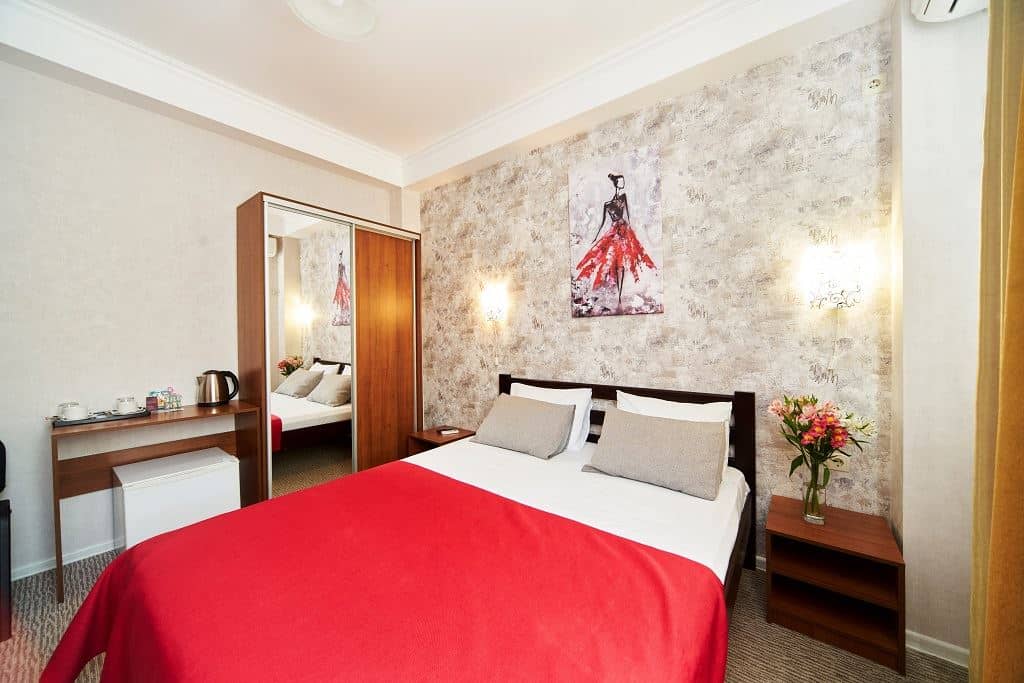 rooms-standard-room