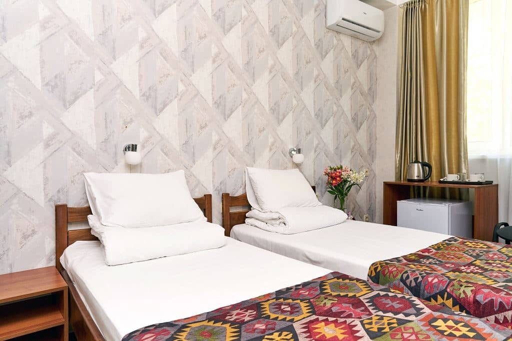 rooms-standard-room