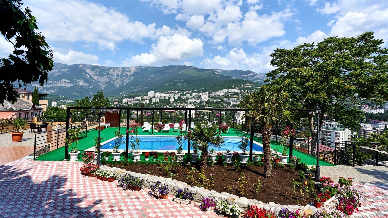 pools-outdoor-pool