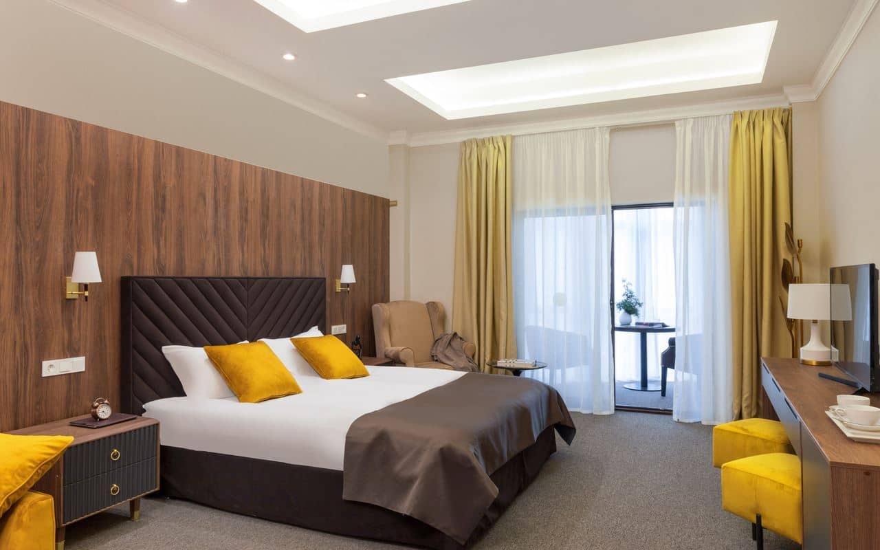rooms-delux-balkon