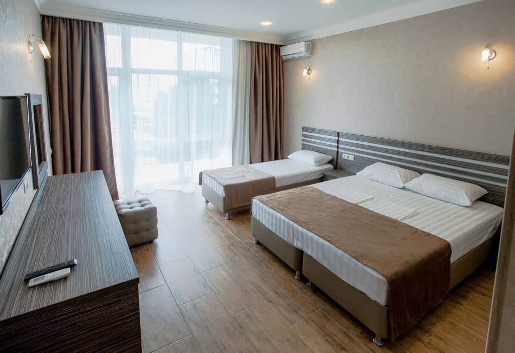 rooms-family-room