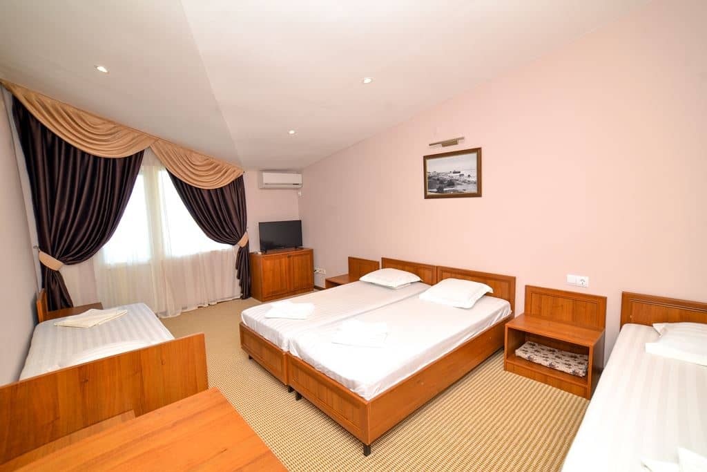 rooms-room-classic-quad