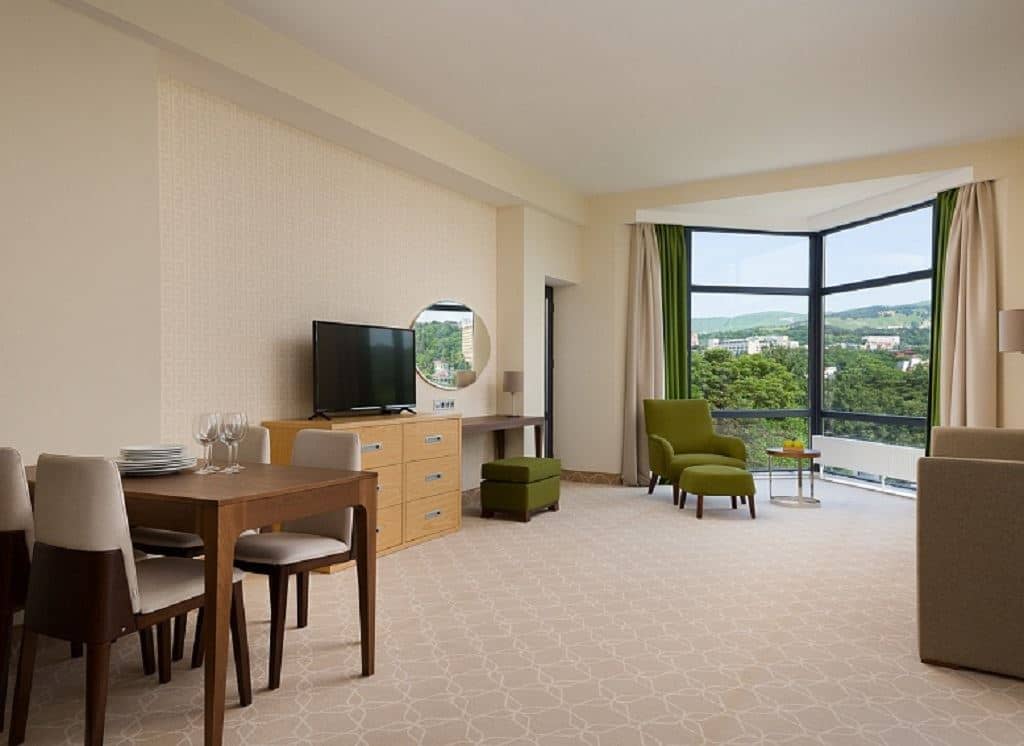 rooms-3-komn-apartament