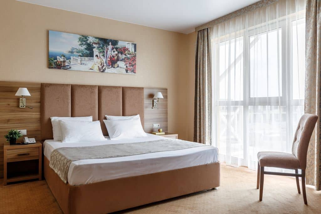 rooms-люкс-2х-ком-3х-мест-1-корпус