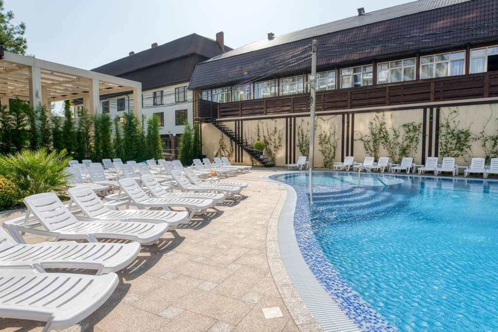 pools-outdoor-pool