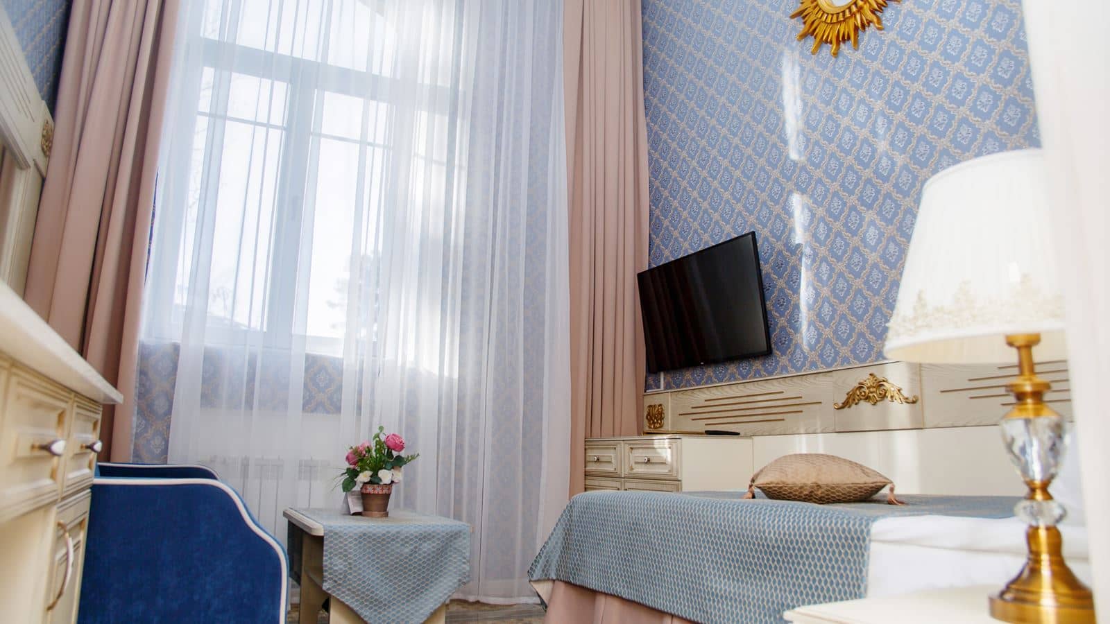 rooms-apartment-deluxe