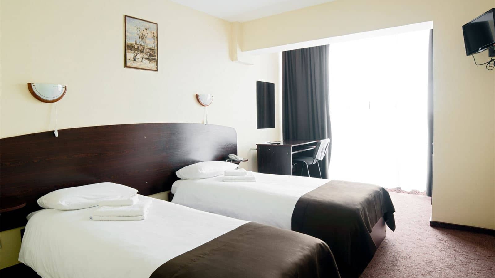 rooms-standard-double-room
