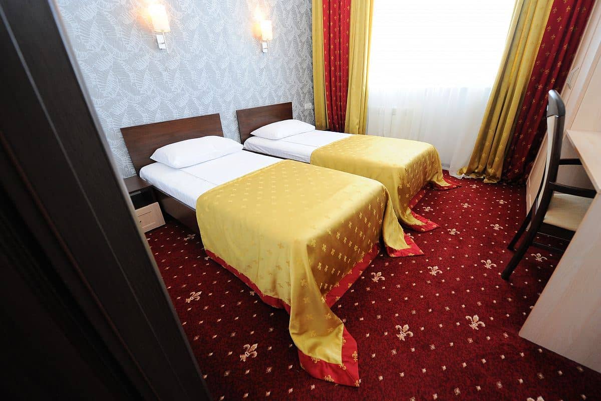 rooms-room-deluxe-2-bedrooms
