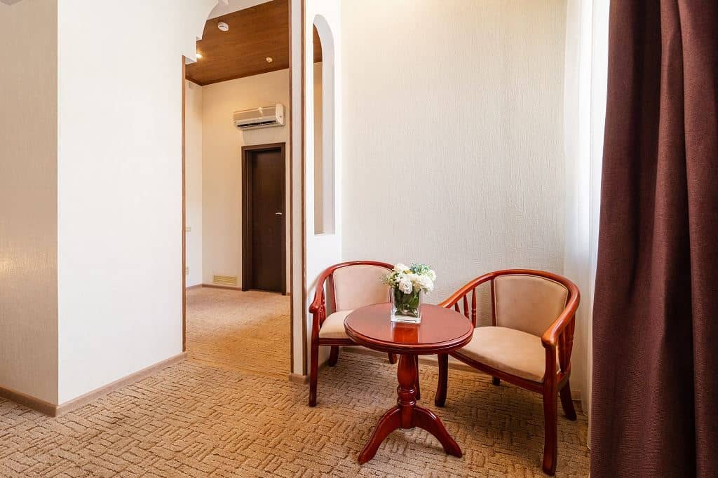rooms-room-standard-landview-typea