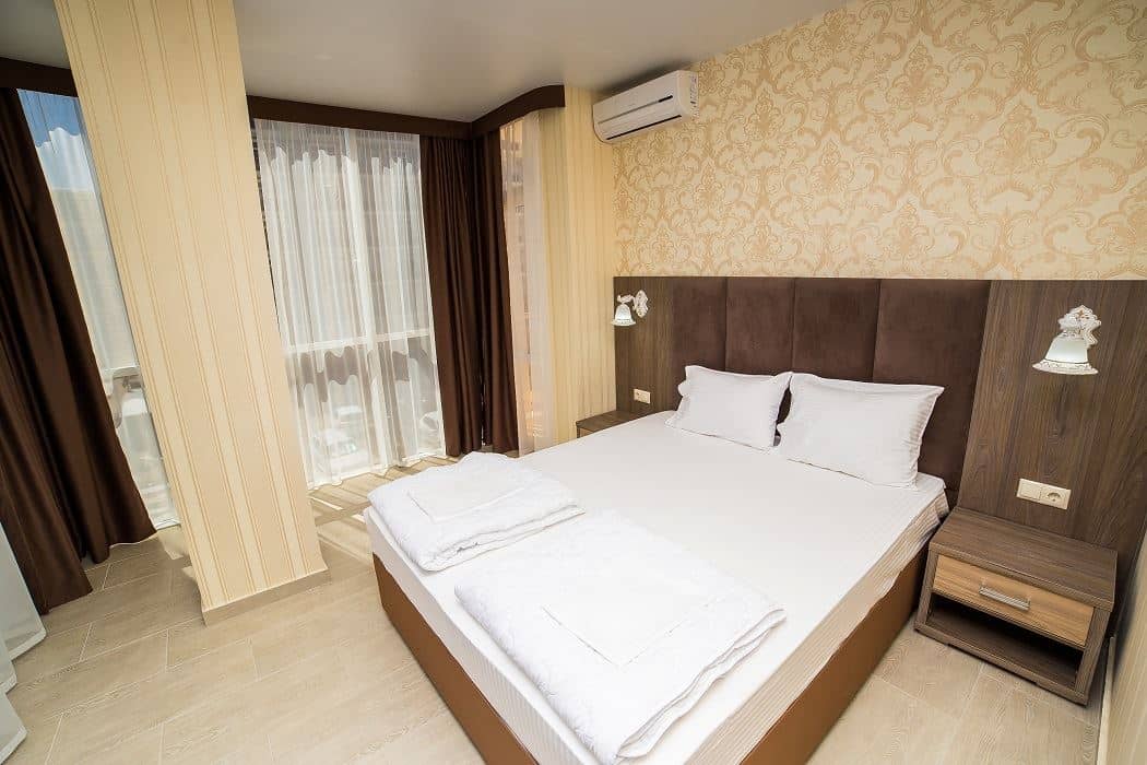 rooms-family-room