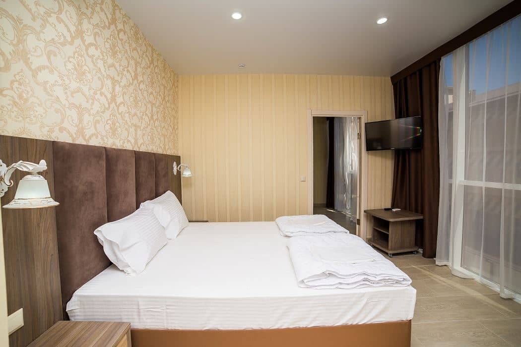 rooms-family-room