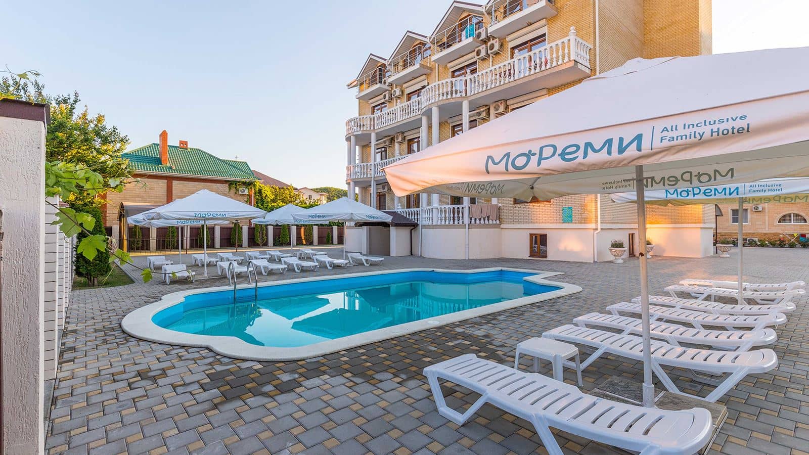 pools-outdoor-pool