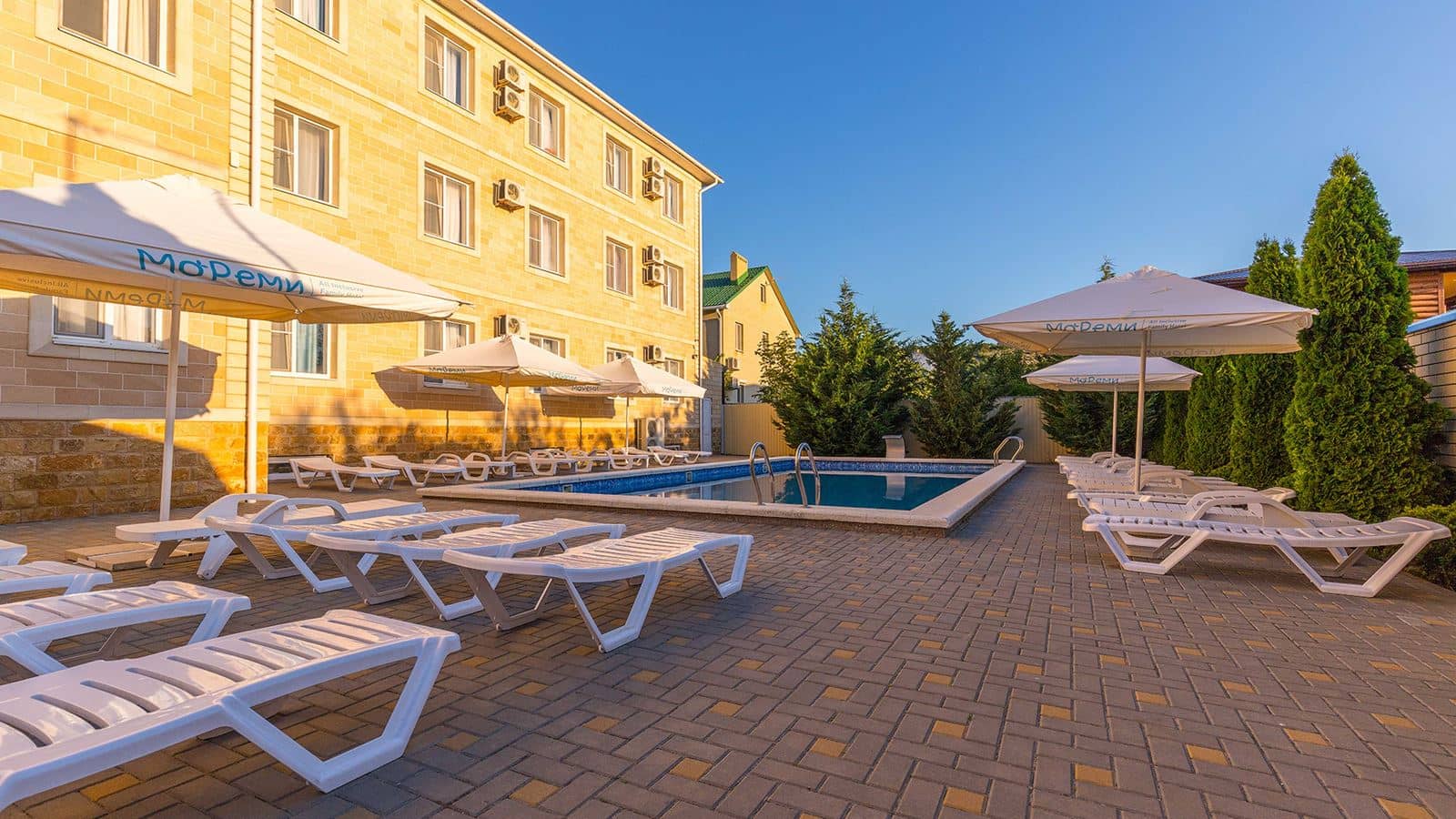 pools-outdoor-pool