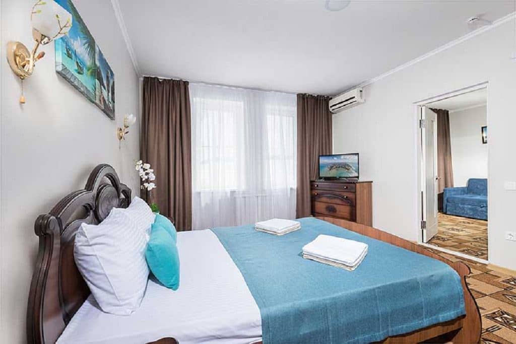 rooms-room-family-balcony