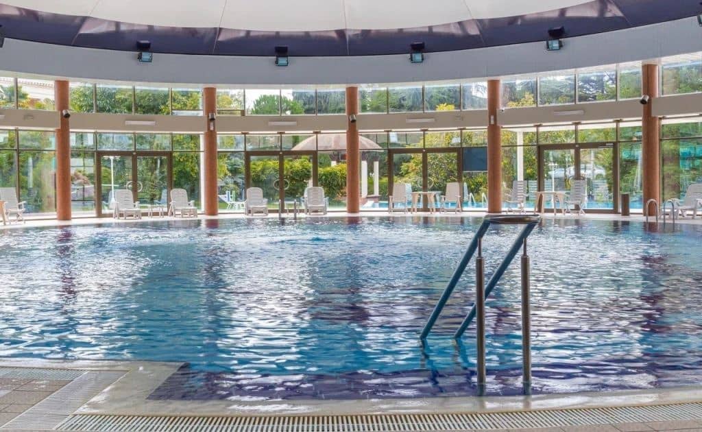 pools-indoor-pool