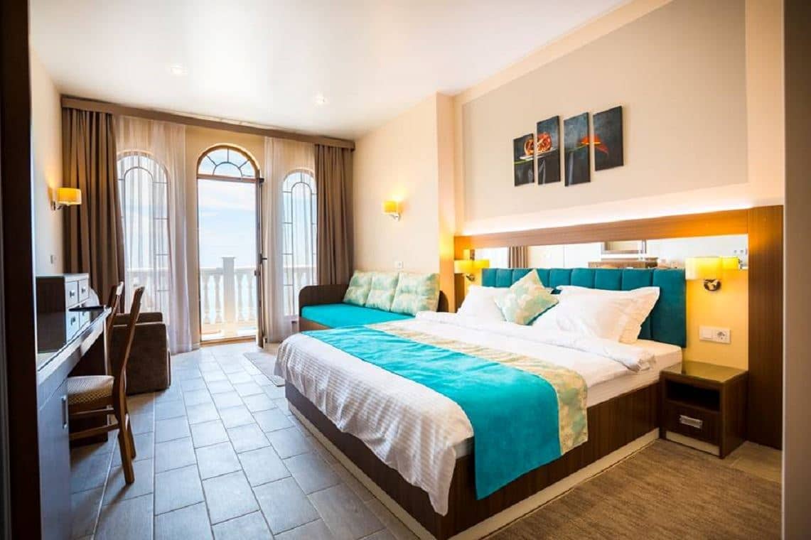 rooms-room-standard-balcony