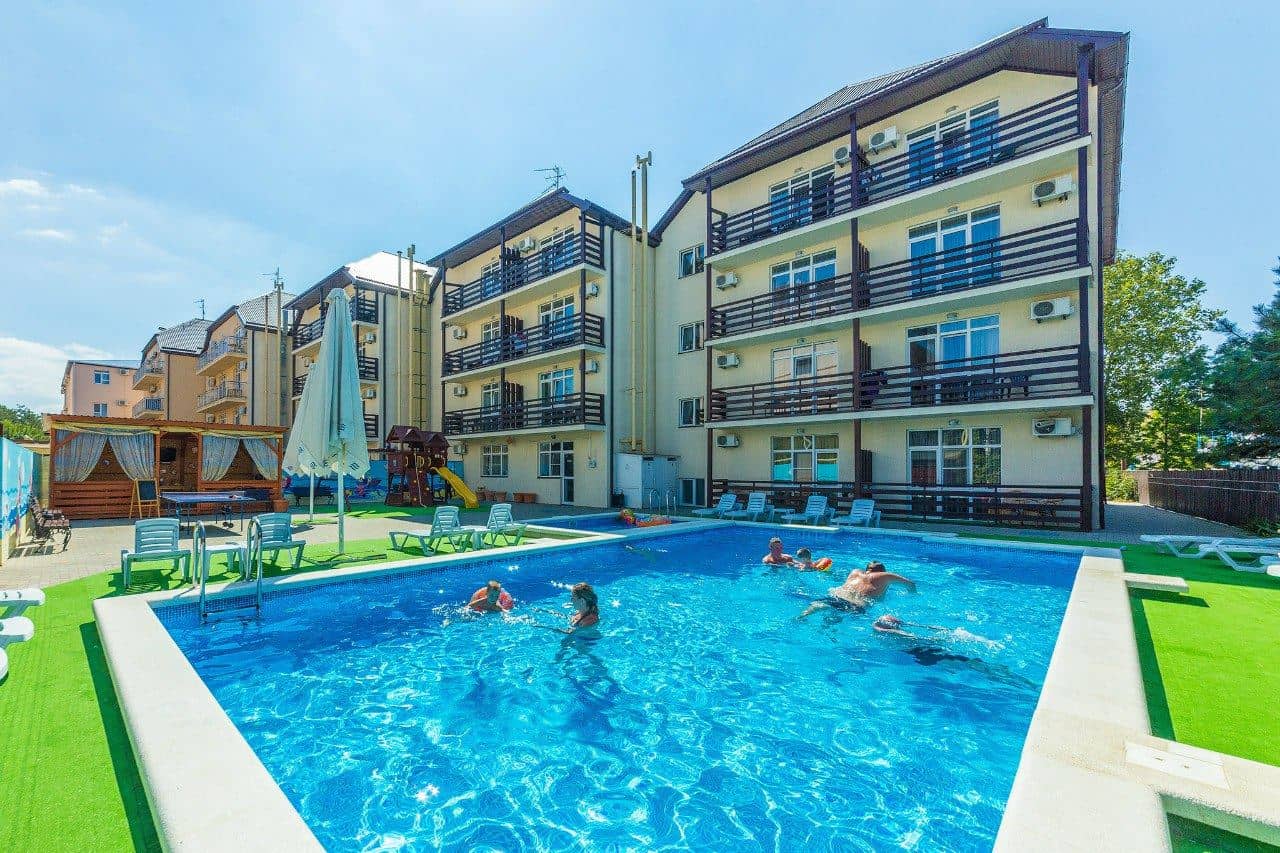 pools-outdoor-pool