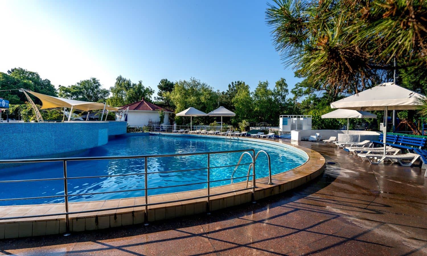 pools-outdoor-pool