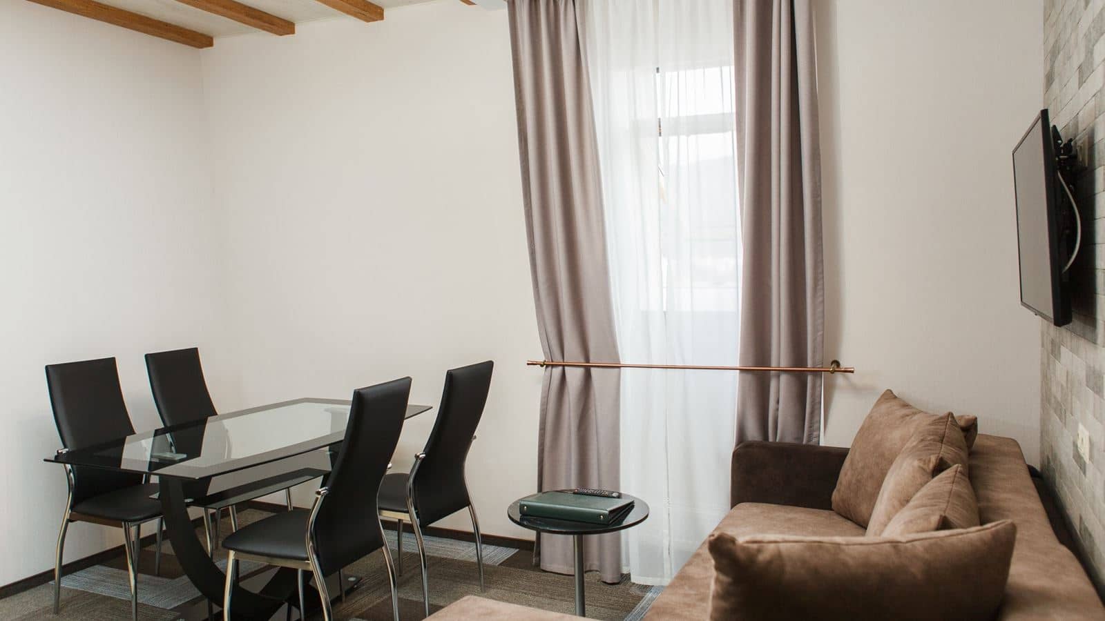 rooms-suite