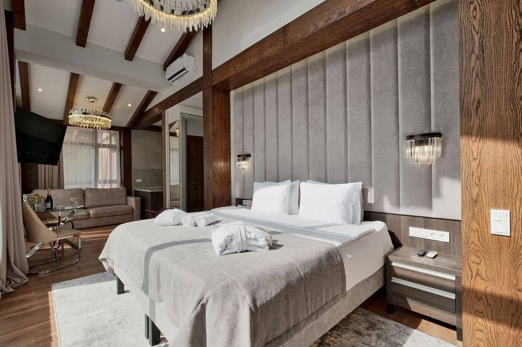 rooms-2--luxe-imperial