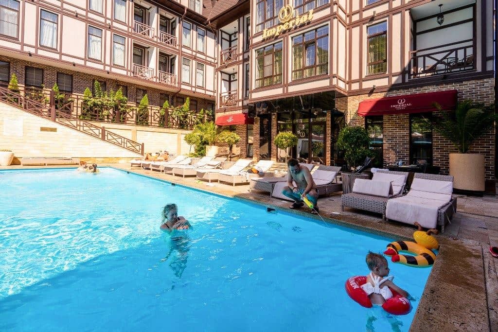 pools-outdoor-pool