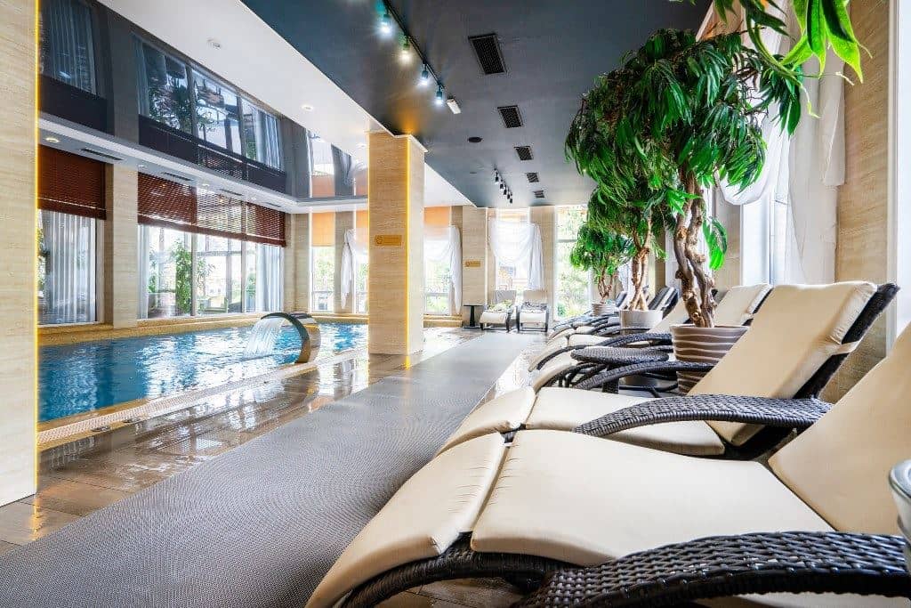 pools-indoor-pool