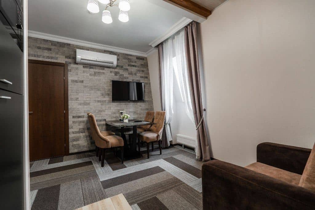 rooms-deluxe-mansarda