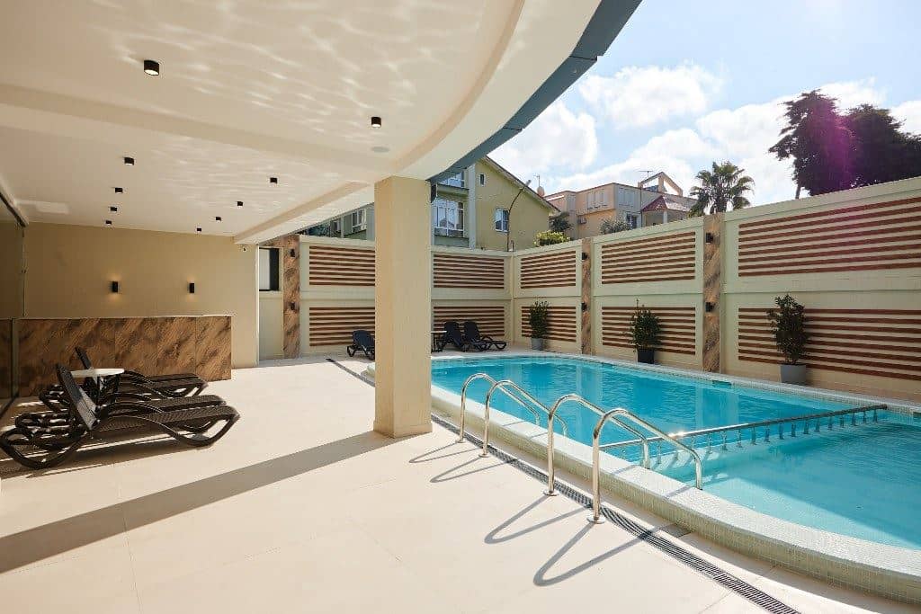 pools-outdoor-pool