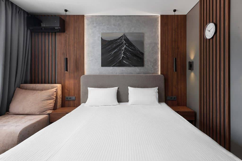 rooms-standar-superiosr-wirh-balcony-+-extra-bed
