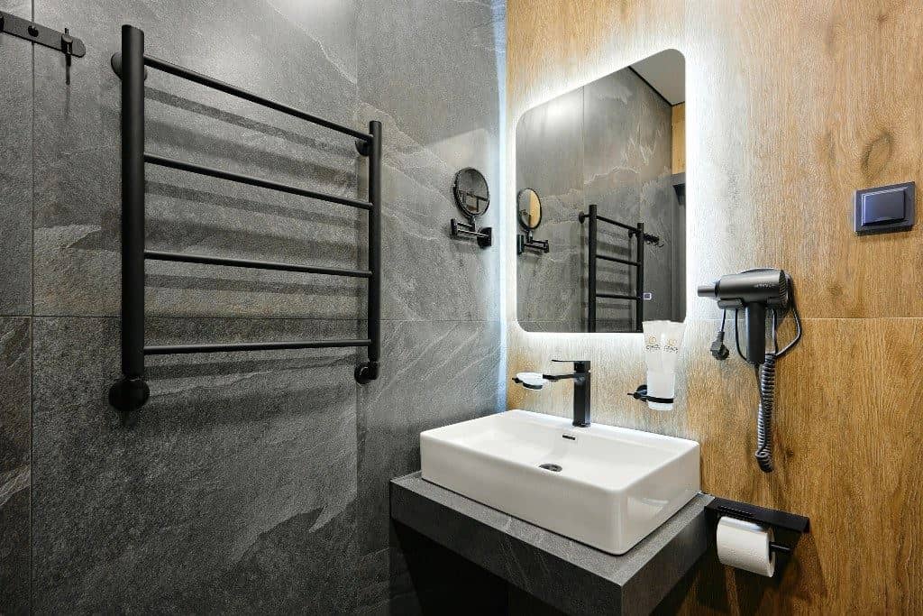 rooms-standar-superiosr-wirh-balcony-+-extra-bed