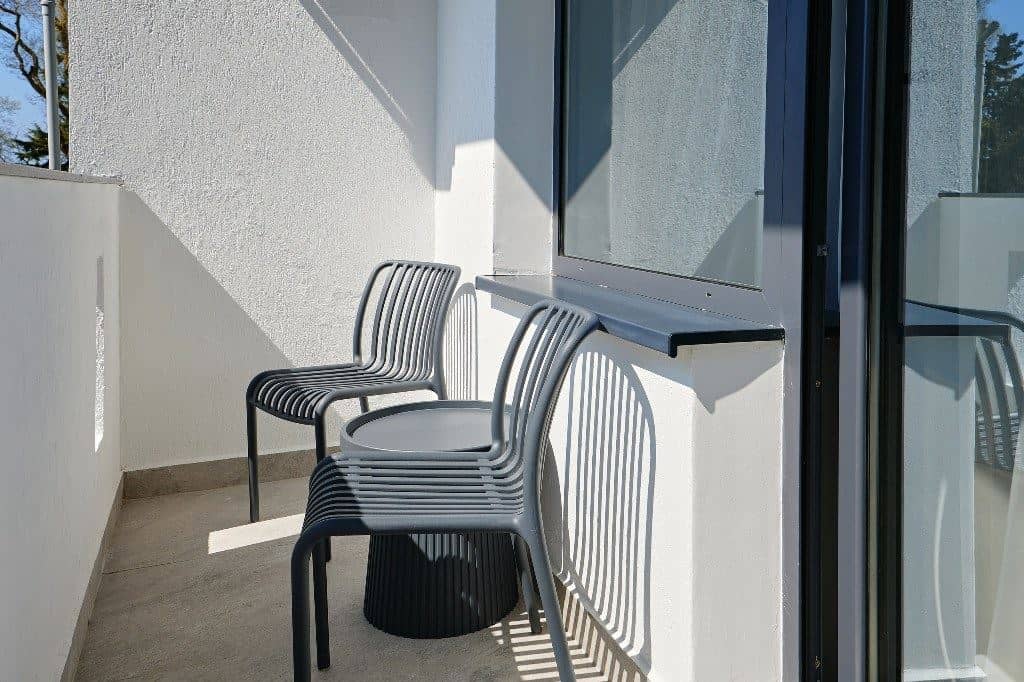rooms-standar-superiosr-wirh-balcony-+-extra-bed